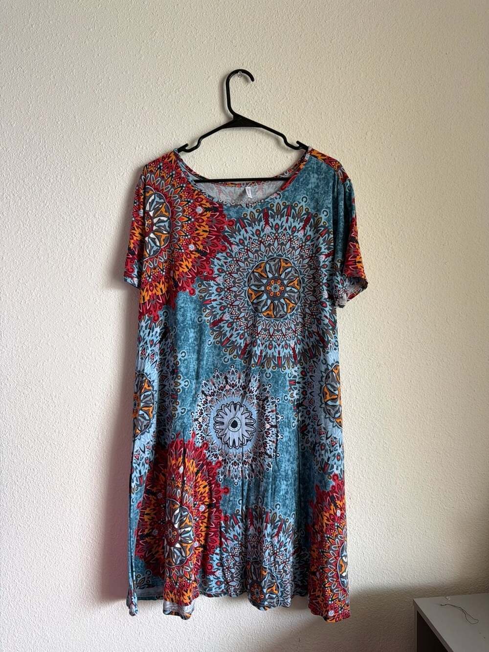 Women's Short Sleeve Mandala Print T-Shirt Dress with Pockets, Size 3XL